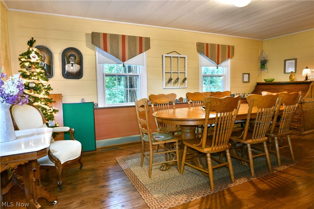 8683 King Graves Road NE Warren OH 44484