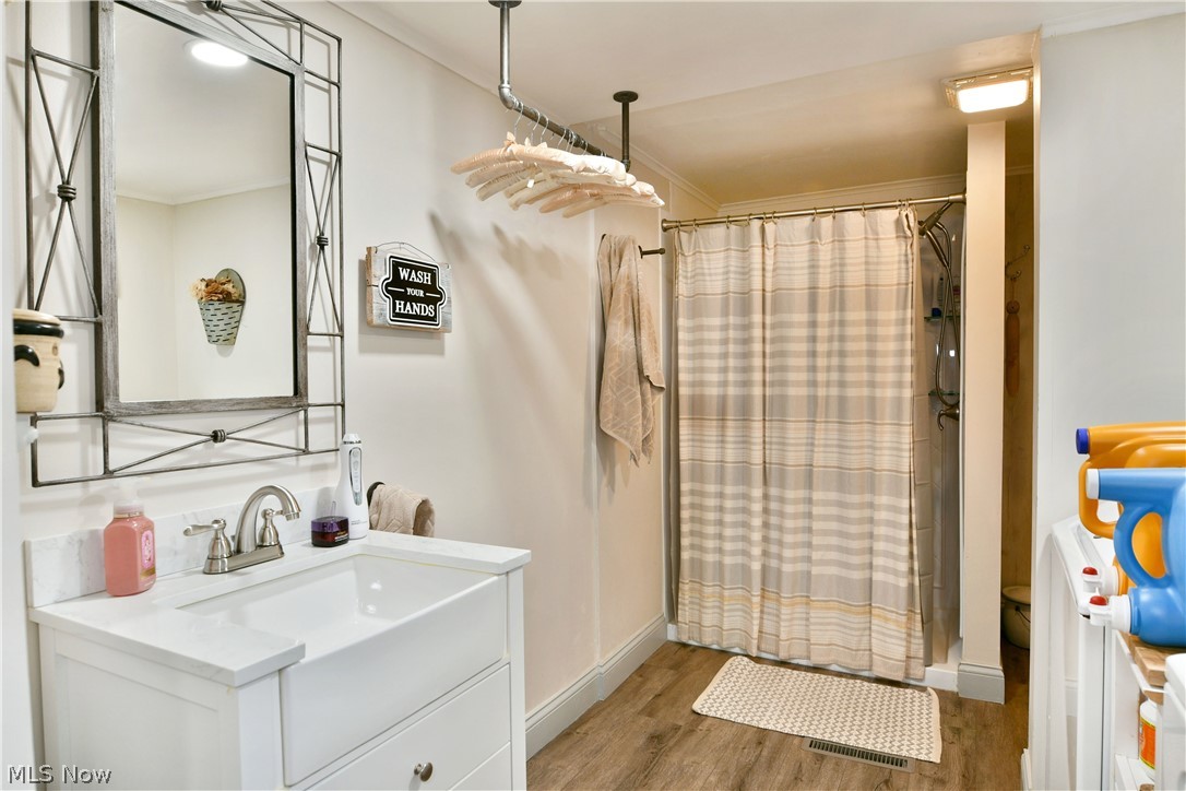 8683 King Graves Road NE Warren OH 44484