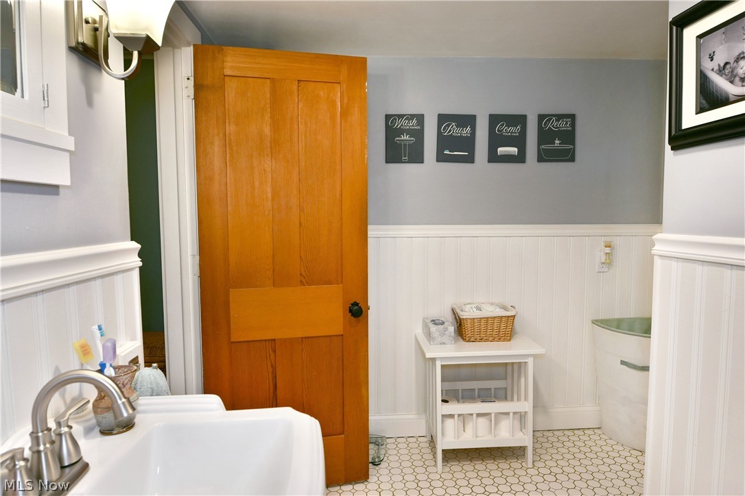 8683 King Graves Road NE Warren OH 44484