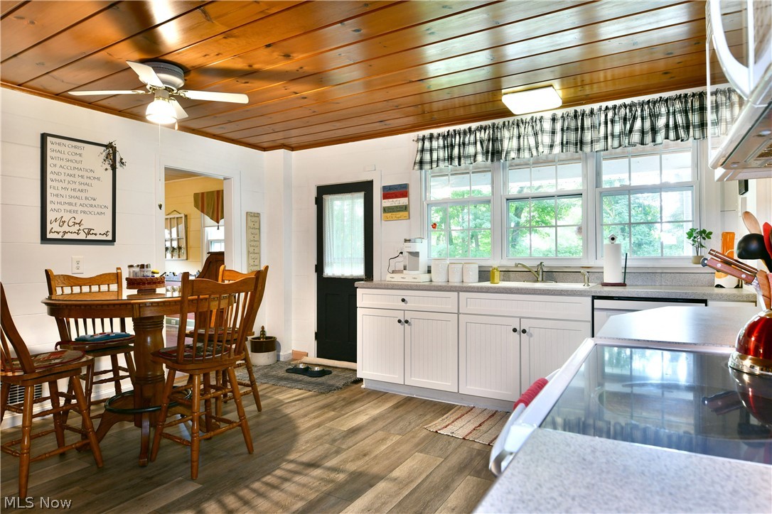 8683 King Graves Road NE Warren OH 44484