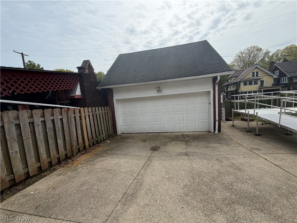 1070 Parkside Road Cleveland OH 44108
