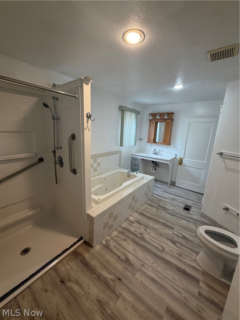 1070 Parkside Road Cleveland OH 44108