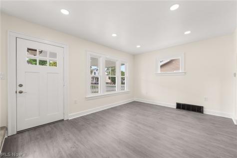 3018 Russell Avenue Parma OH 44134