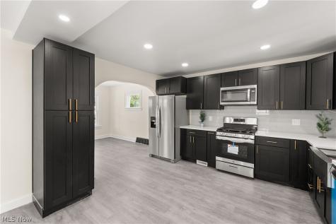 3018 Russell Avenue Parma OH 44134