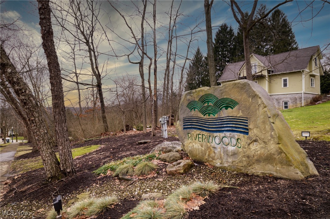 1081 Riverwoods Drive Akron OH 44313