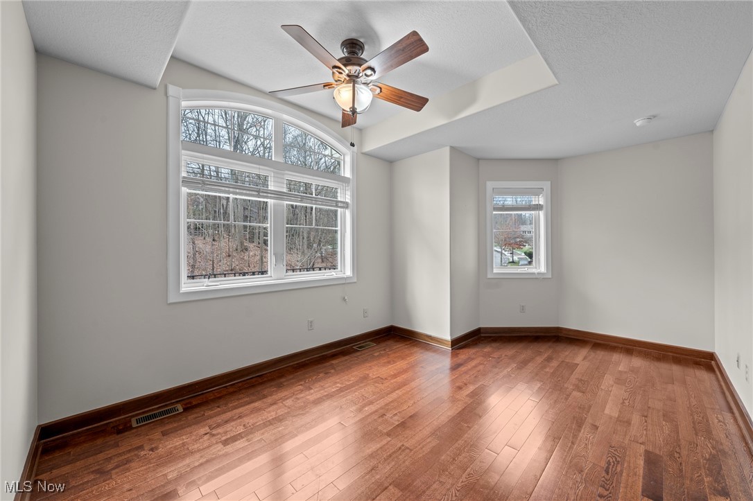 1081 Riverwoods Drive Akron OH 44313