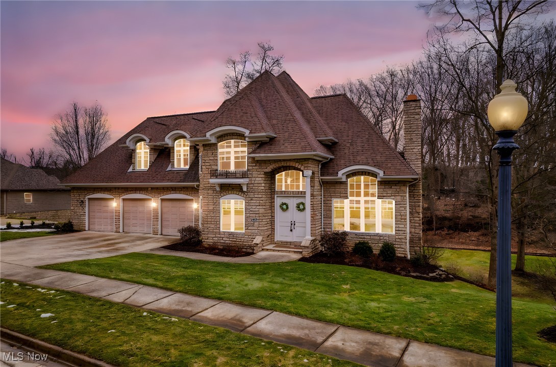 1081 Riverwoods Drive Akron OH 44313