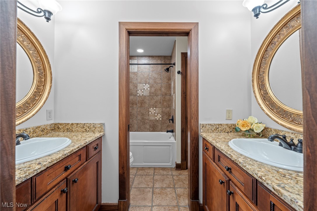 1081 Riverwoods Drive Akron OH 44313