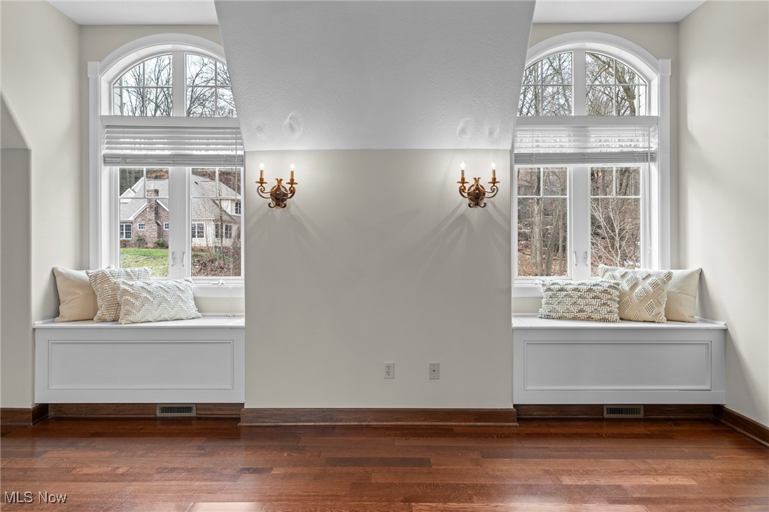 1081 Riverwoods Drive Akron OH 44313