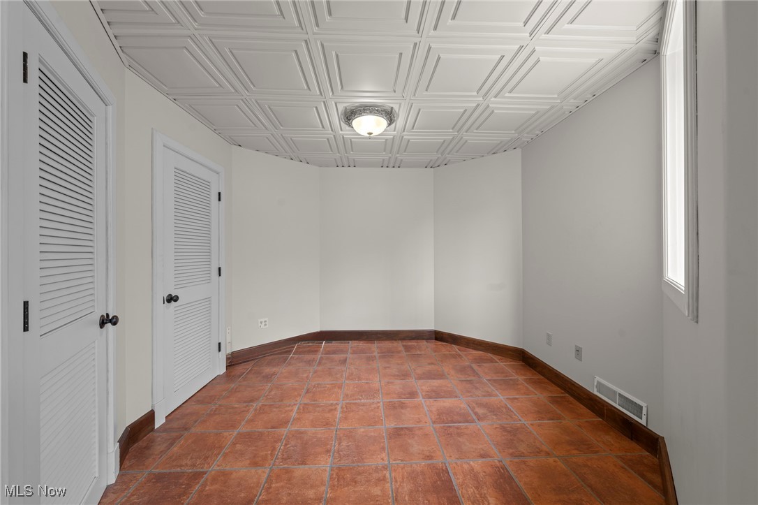 1081 Riverwoods Drive Akron OH 44313