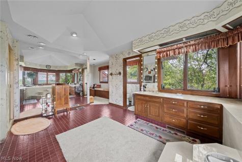 3999 Brush Road Richfield OH 44286