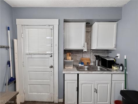 3617 E 103rd Street Cleveland OH 44105