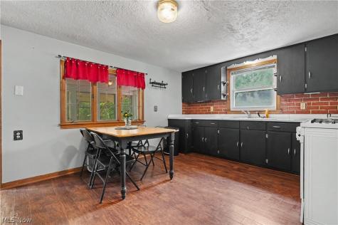 461 S Prospect Street Ravenna OH 44266