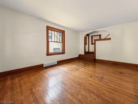 577 Eastland Avenue Akron OH 44305