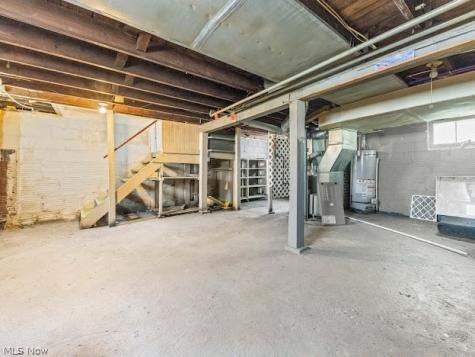 577 Eastland Avenue Akron OH 44305