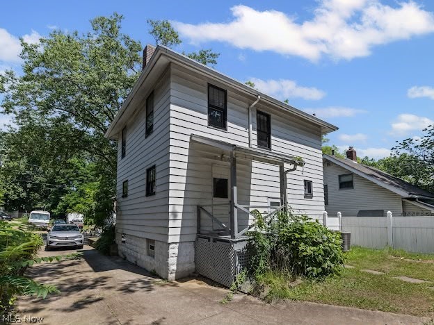 577 Eastland Avenue Akron OH 44305