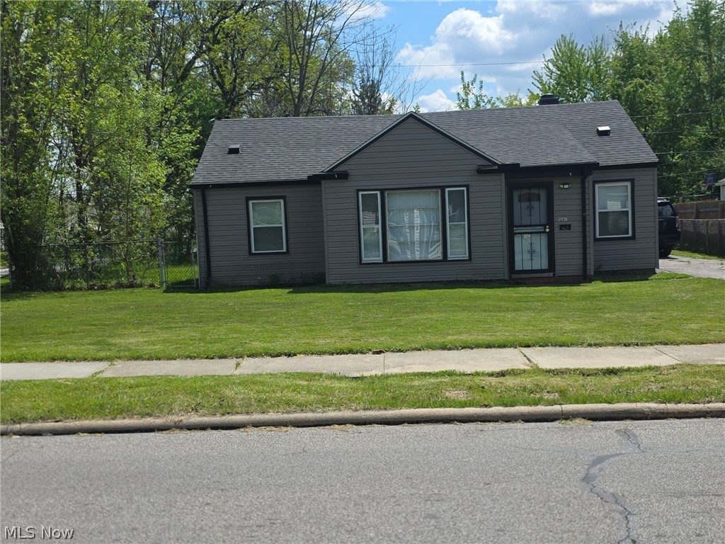18120 Invermere Avenue Cleveland OH 44128