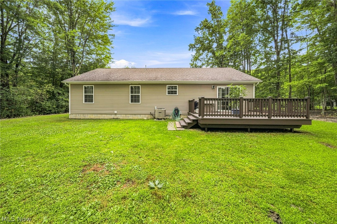 2043 N Park Lane Roaming Shores OH 44084