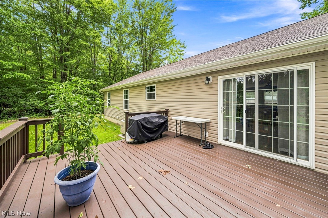 2043 N Park Lane Roaming Shores OH 44084