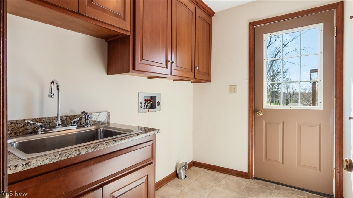 5110 Wilshire Drive Zanesville OH 43701