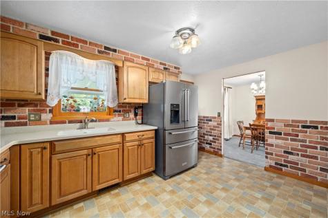 2823 Pease Lane Sandusky OH 44870