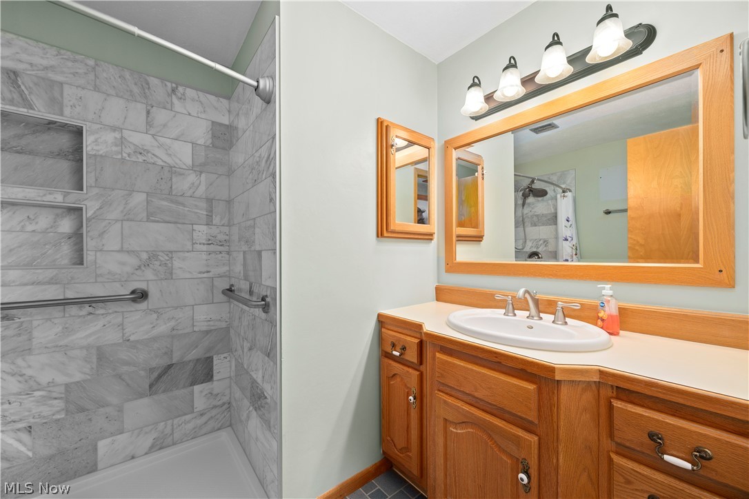 2823 Pease Lane Sandusky OH 44870
