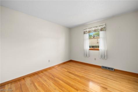 2823 Pease Lane Sandusky OH 44870
