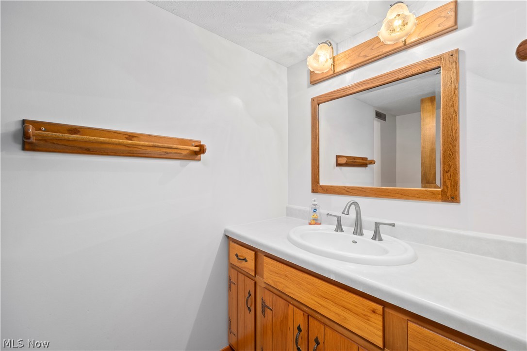 2823 Pease Lane Sandusky OH 44870