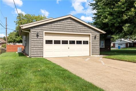 2823 Pease Lane Sandusky OH 44870