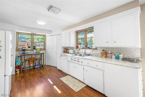 8259 Walter Street NW Massillon OH 44646