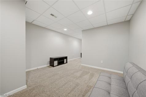 2291 Salem Street NW Uniontown OH 44685
