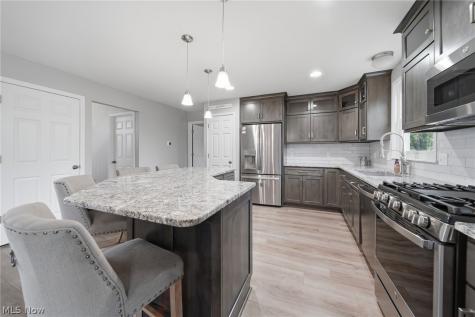 2291 Salem Street NW Uniontown OH 44685