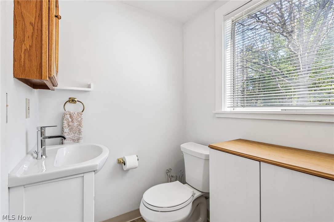 559 Solon Road Chagrin Falls OH 44022