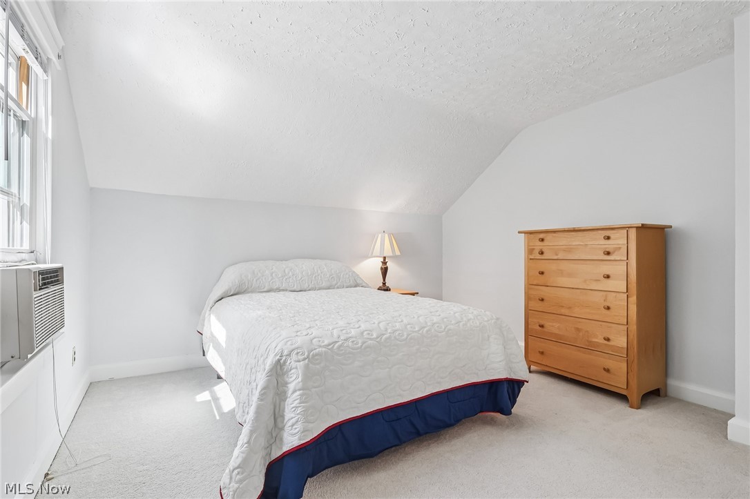 559 Solon Road Chagrin Falls OH 44022