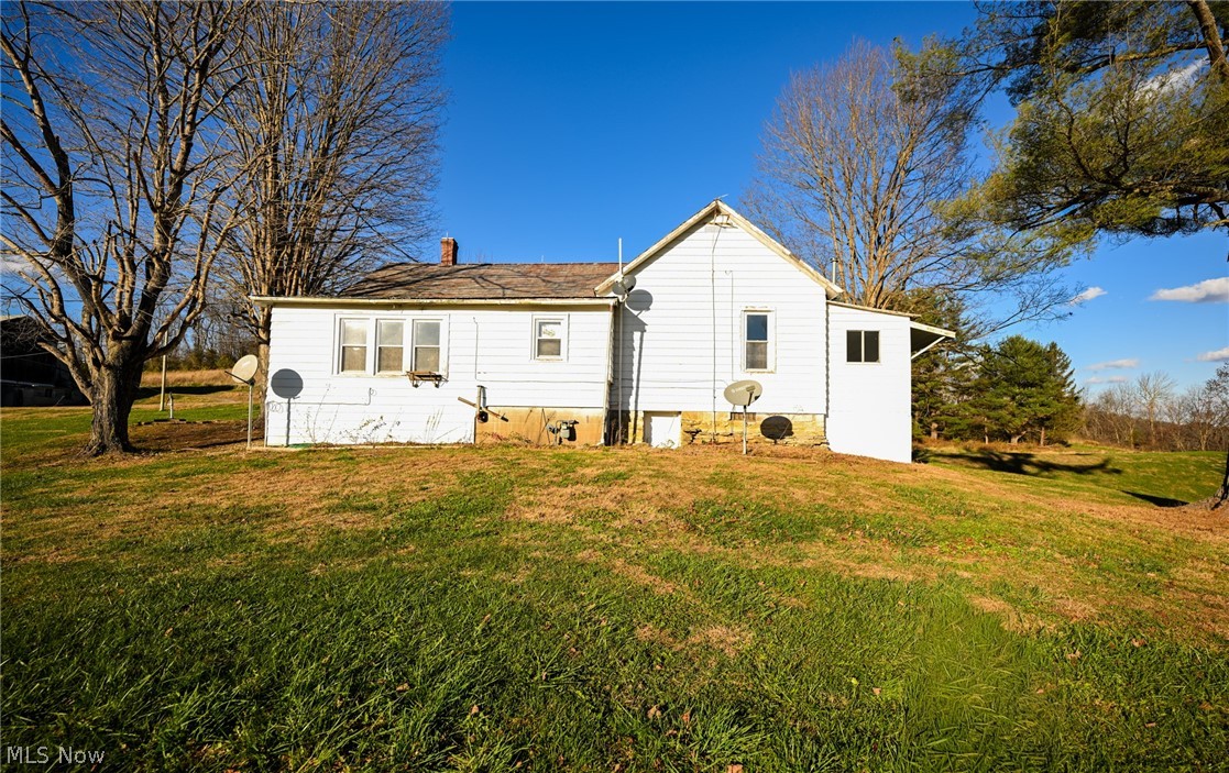 36189 Harriettsville Road Lower Salem OH 45745