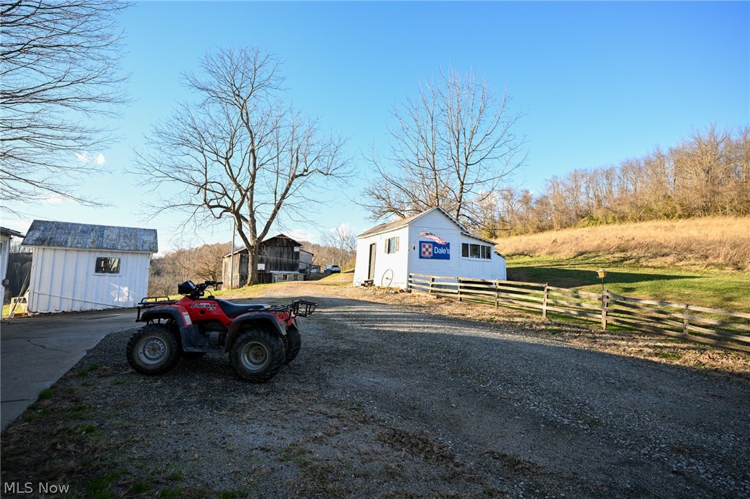 36189 Harriettsville Road Lower Salem OH 45745