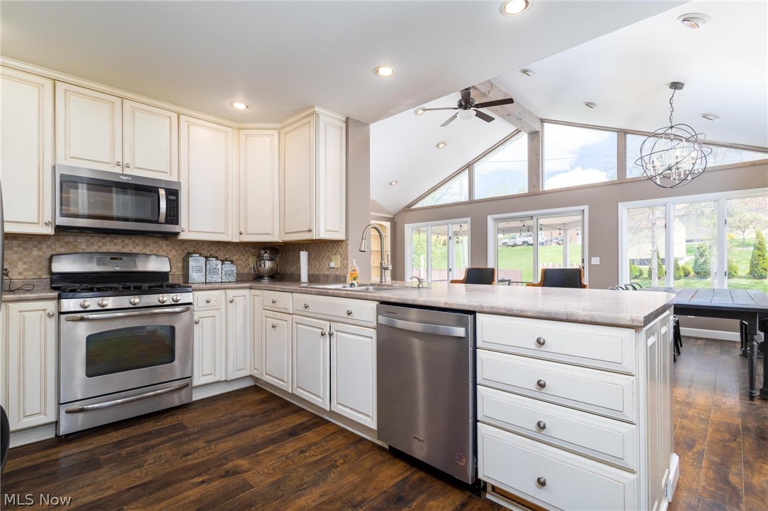 161 Stardust Drive Wintersville OH 43953