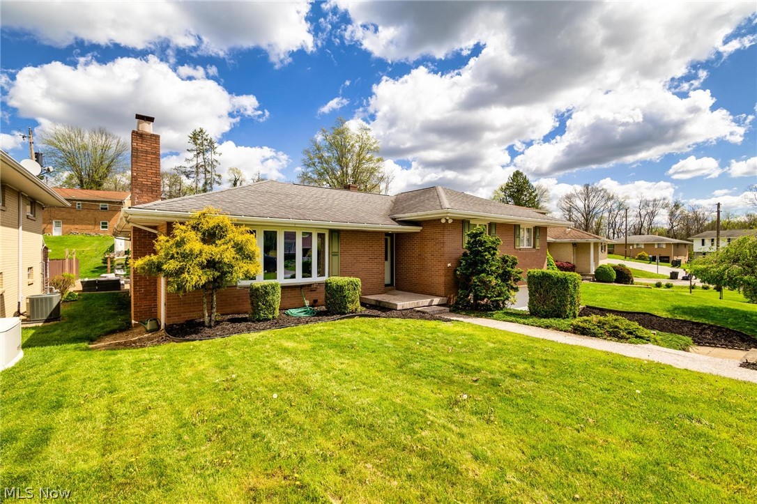 161 Stardust Drive Wintersville OH 43953