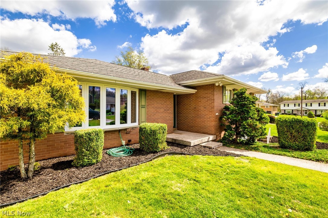 161 Stardust Drive Wintersville OH 43953