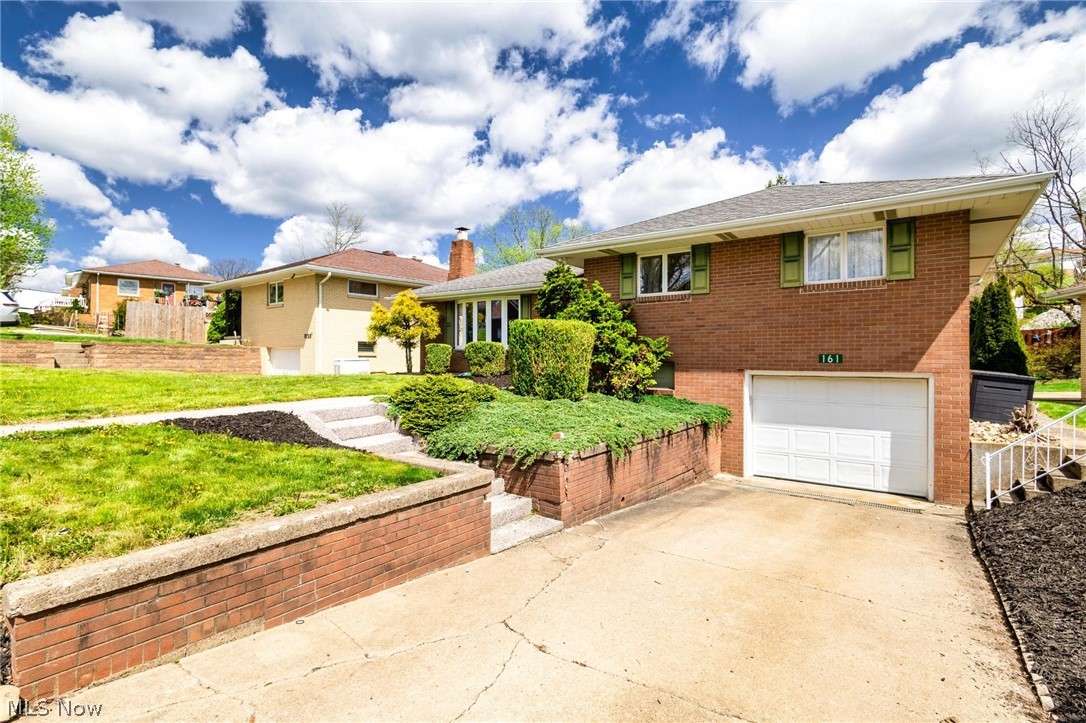 161 Stardust Drive Wintersville OH 43953