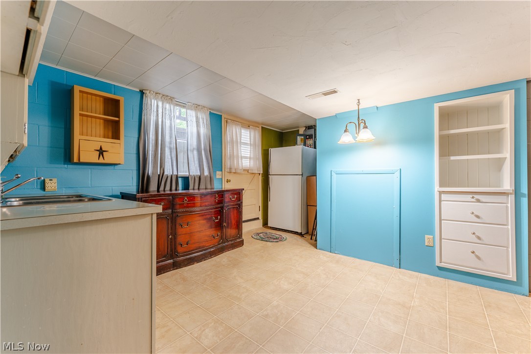 4334 Sr-39 Millersburg OH 44654
