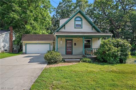 1026 Francis Avenue Cuyahoga Falls OH 44221