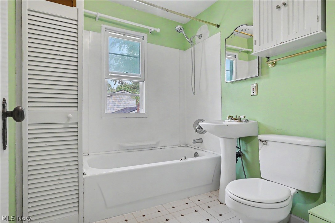 1026 Francis Avenue Cuyahoga Falls OH 44221