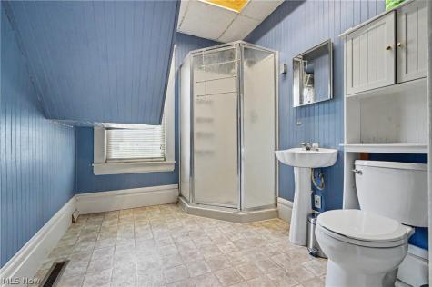 1026 Francis Avenue Cuyahoga Falls OH 44221
