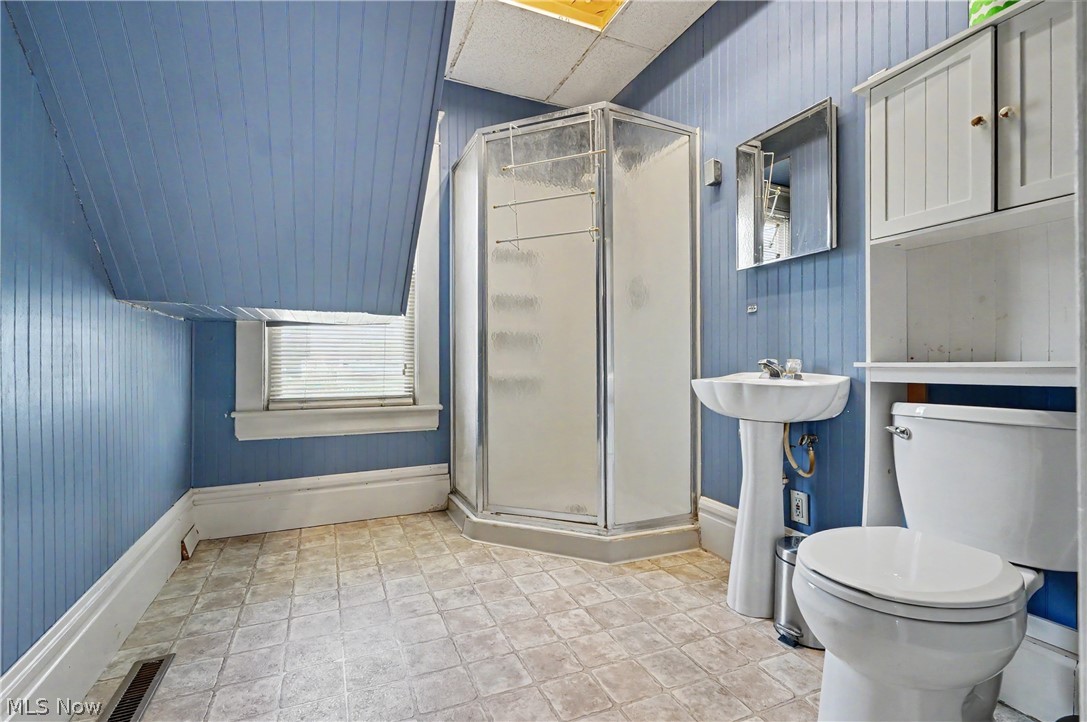 1026 Francis Avenue Cuyahoga Falls OH 44221