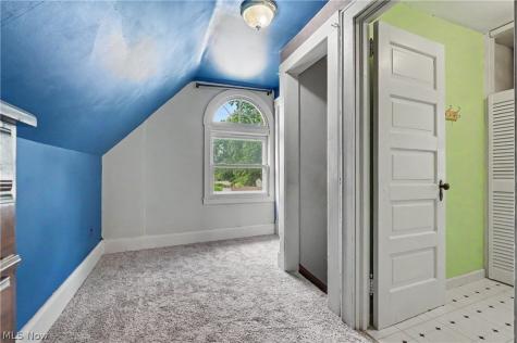1026 Francis Avenue Cuyahoga Falls OH 44221