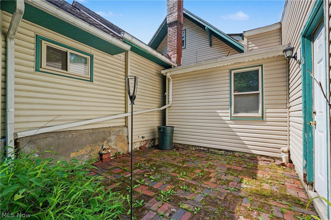 1026 Francis Avenue Cuyahoga Falls OH 44221