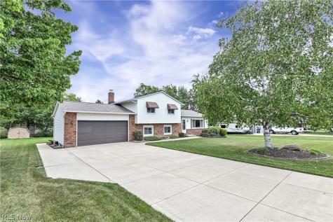 8123 Stuart Court North Royalton OH 44133