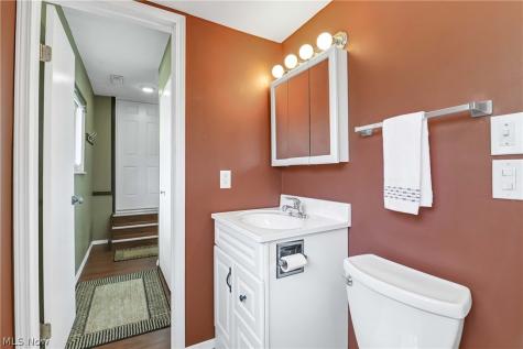 8123 Stuart Court North Royalton OH 44133