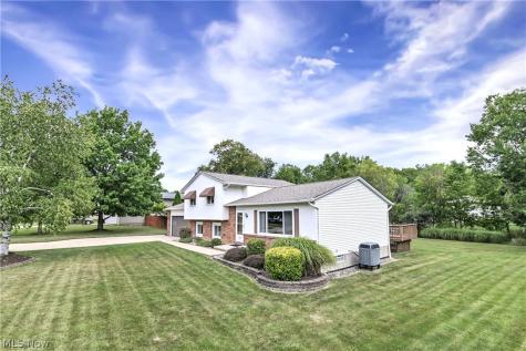 8123 Stuart Court North Royalton OH 44133